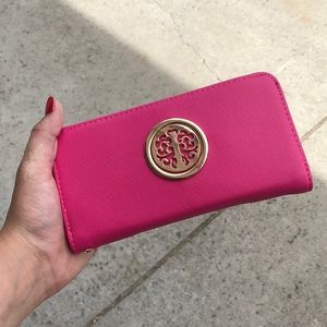 Hot pink clutch!